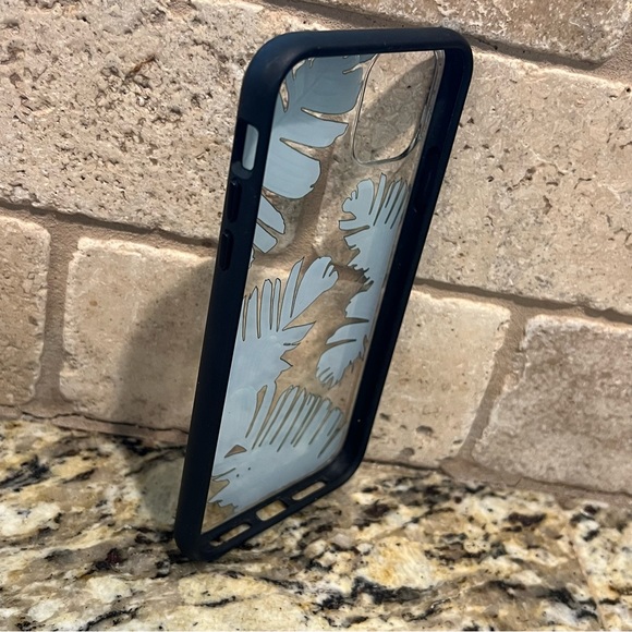 (3) Cases (iPhone 11 ProMax/XS) - Picture 10 of 11